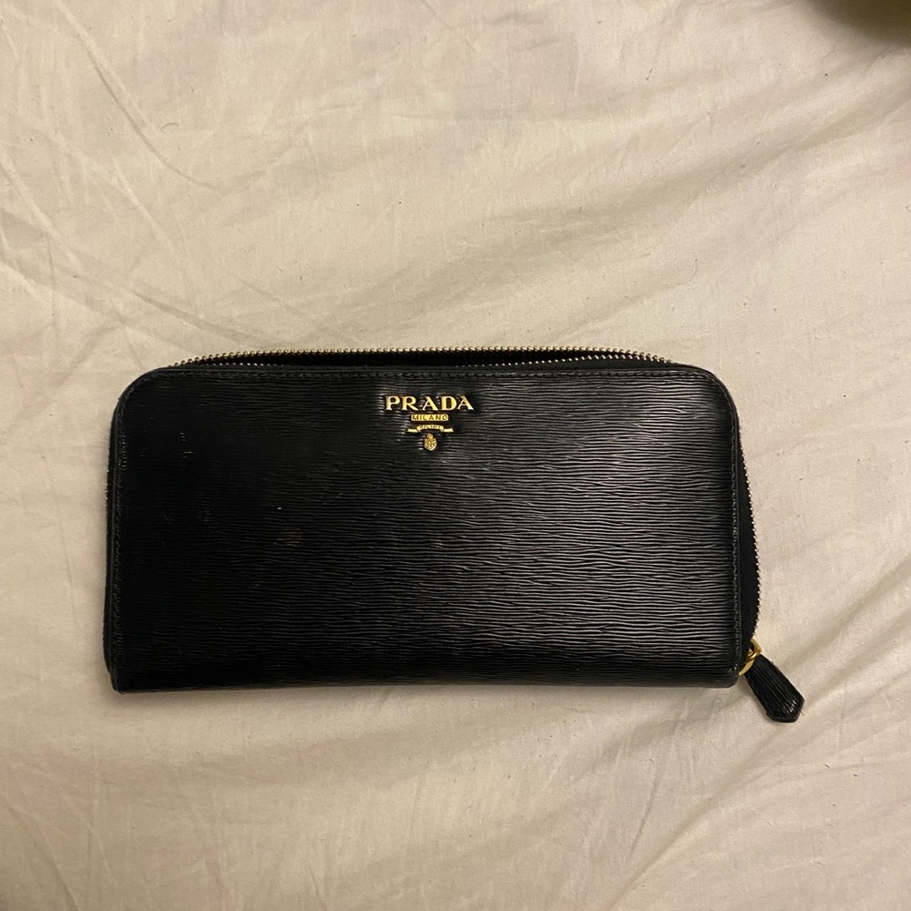 Prada black leather wallet